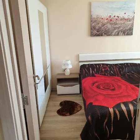 Apollon 9 Apartment 아파트 네세부르