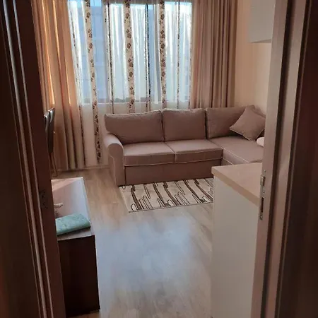 아파트 Apollon 9 Apartment