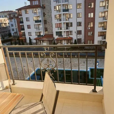 Apollon 9 Apartment 아파트