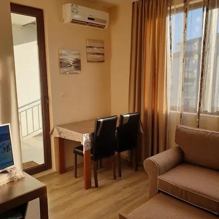 Apollon 9 Apartment