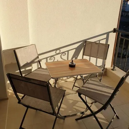 아파트 Apollon 9 Apartment *